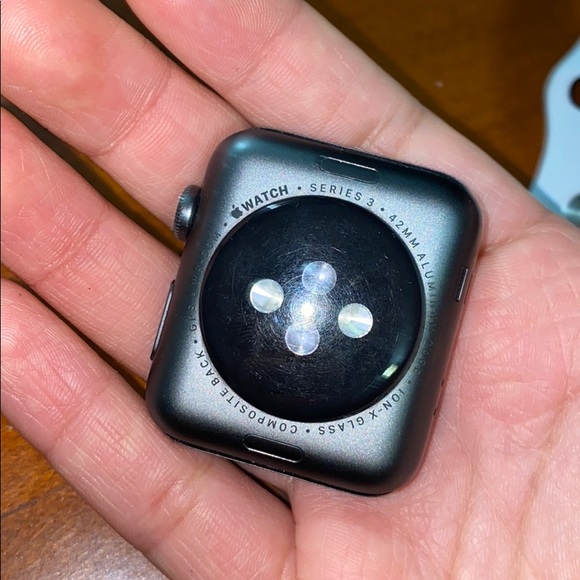 Apple Watch Series 3 42mm aluminum case w/ 3 bands